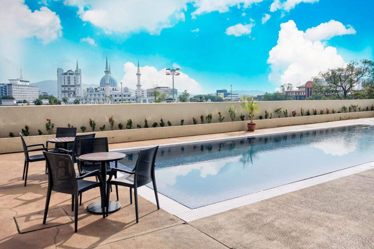 Shahzan Hotel Kuantan, Trademark Collection By Wyndham Exterior foto